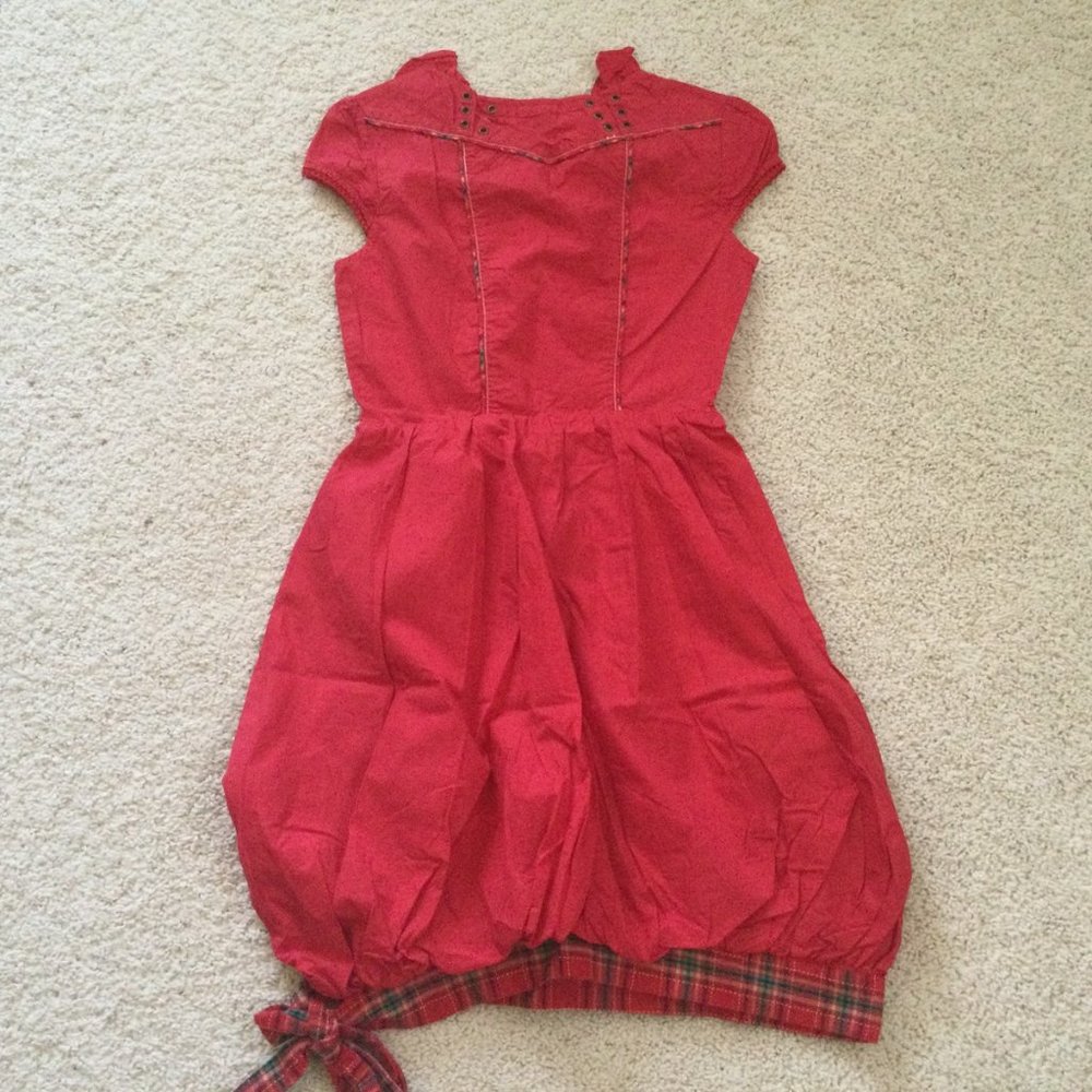 Red Embroidery Dress - Picture 5 of 7